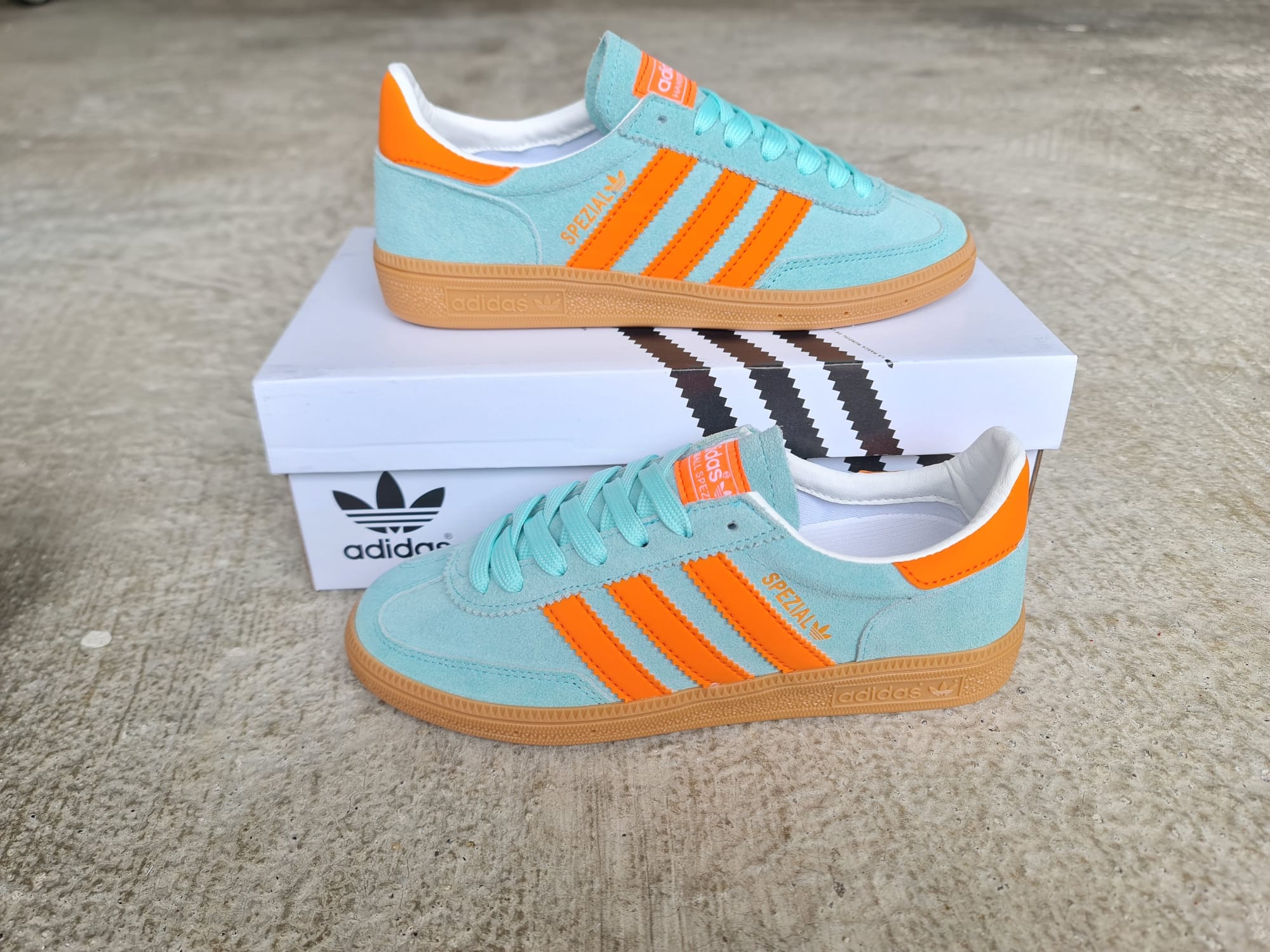 ADIDAS SPEZIAL VERDE AGUA LARANJA